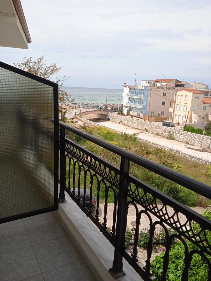 לימנריה Villa Chrissa מראה חיצוני תמונה